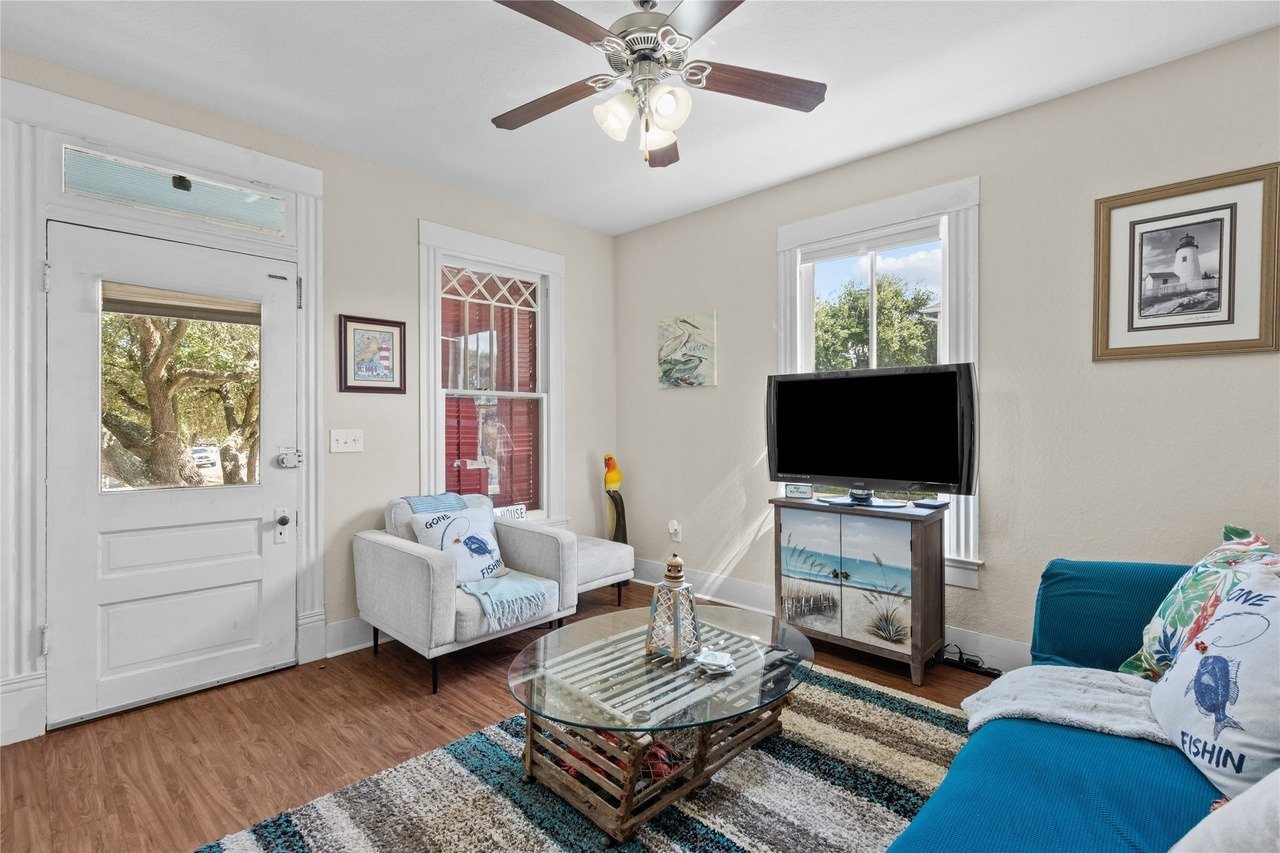 1302 Avenue M 1/2