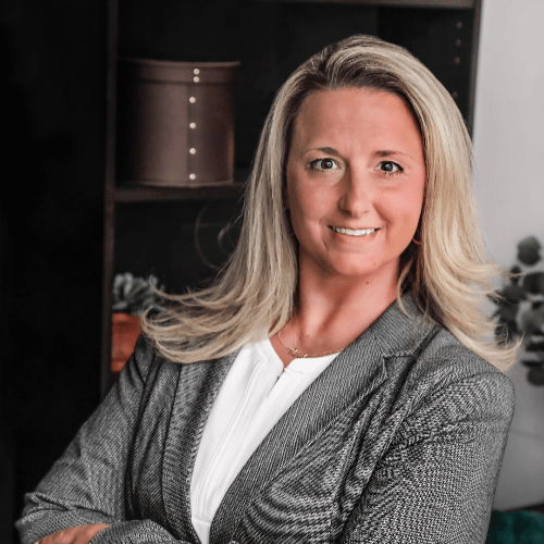 Jennifer Robinette Chesterfield, MI Real Estate Agent Headshot