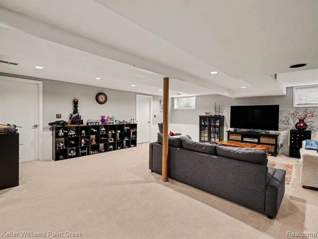1949 Canary Ct