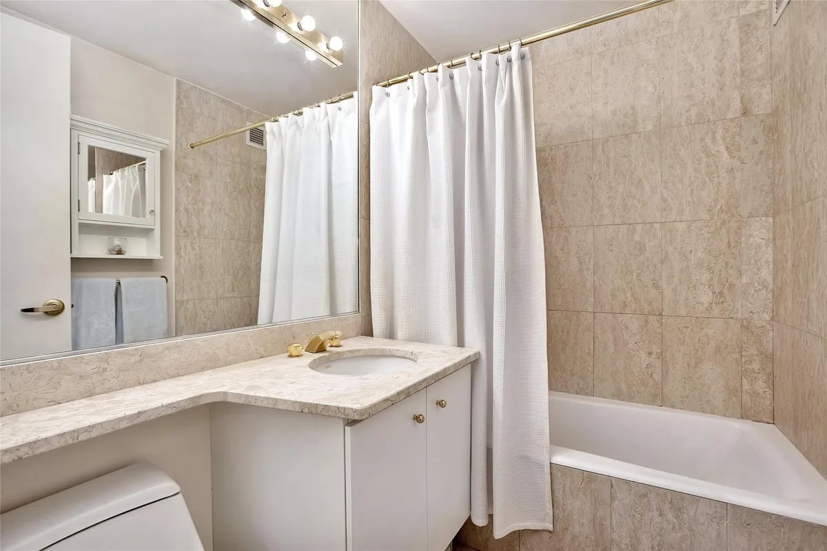 1965 Broadway, #15D