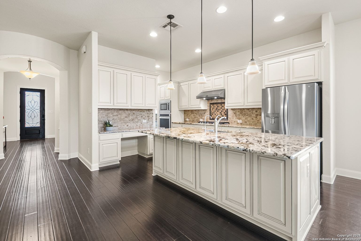 2403 Dunmore Hill