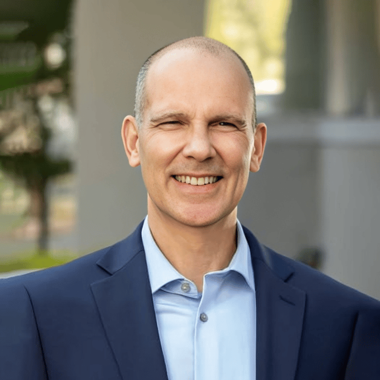 Peter Sarro Bethesda, MD Real Estate Agent Headshot