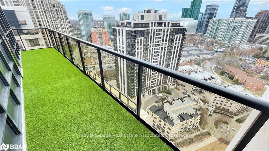 PH IN NORTH YORK'S MOST DESIRABLE NEIGHBOURHOODS