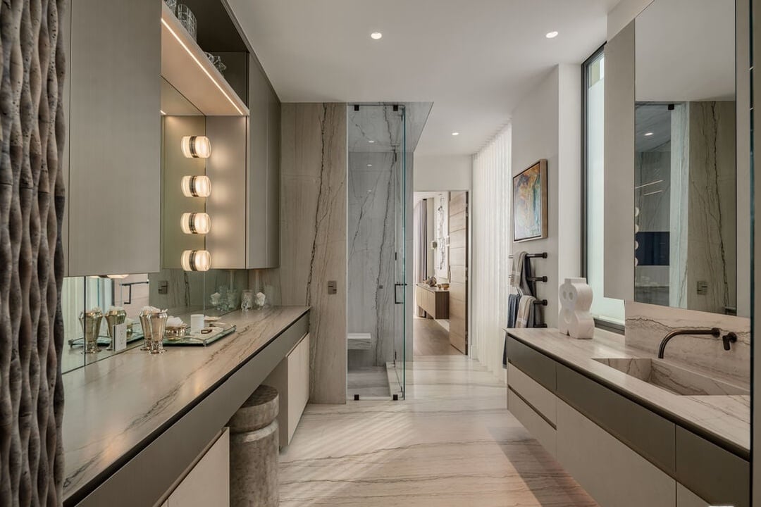 Fairmont Heights, Palisades Beach Rd, 90403