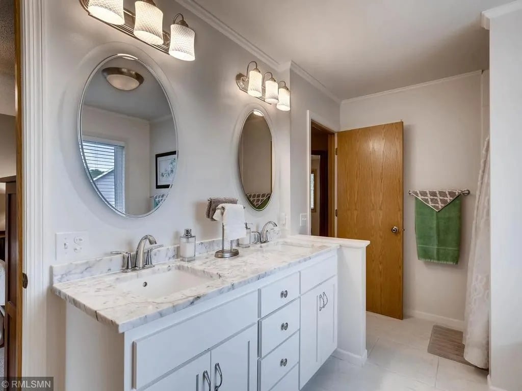 1451 Fallbrook Ln