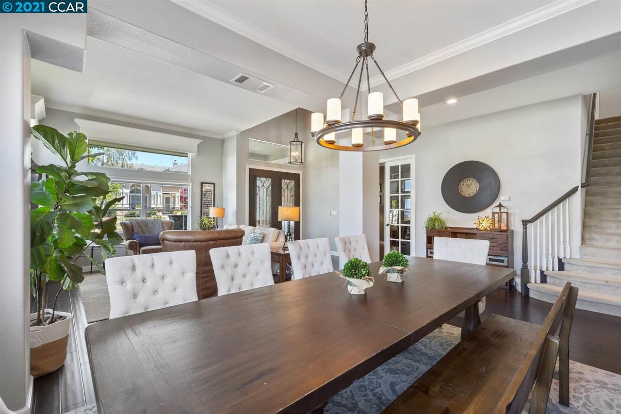 1126 Peacock Creek Dr
