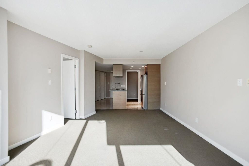 833 Seymour St, #607