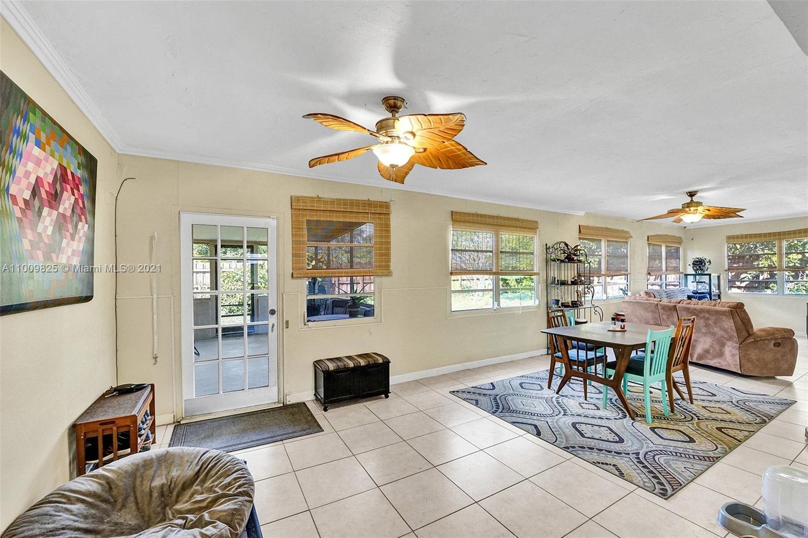 3381 SW 15th Ct
