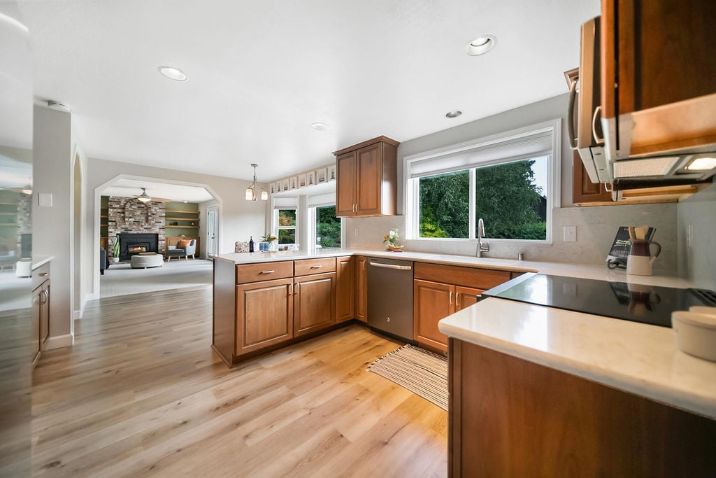 3055 NW Colonial Lane