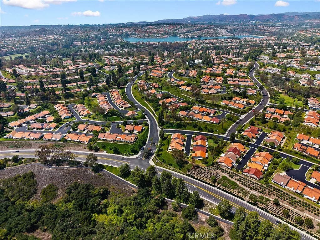28225 Zurburan, Mission Viejo, CA 92692