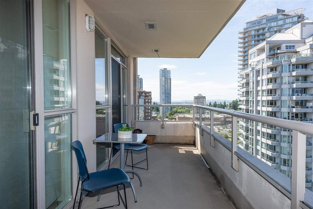 6055 Nelson Ave, #2102