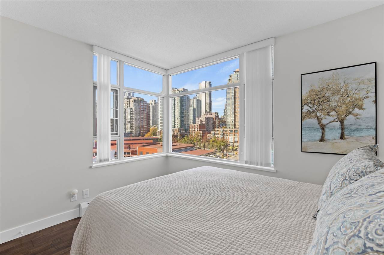 906-1199 Marinaside Crescent, Vancouver