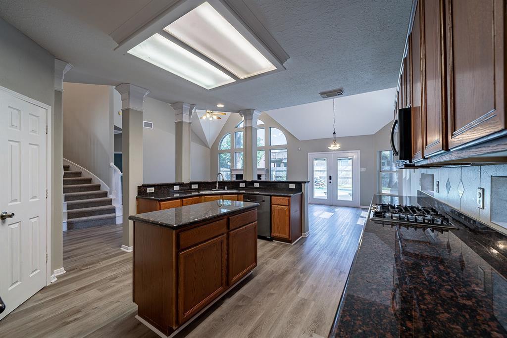 4422 Park Bend Dr