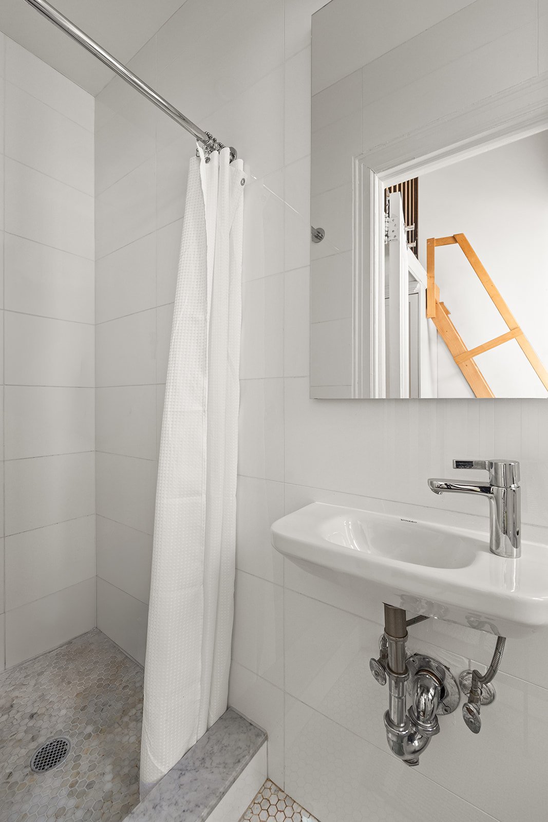 895 West End Avenue Unit 1B