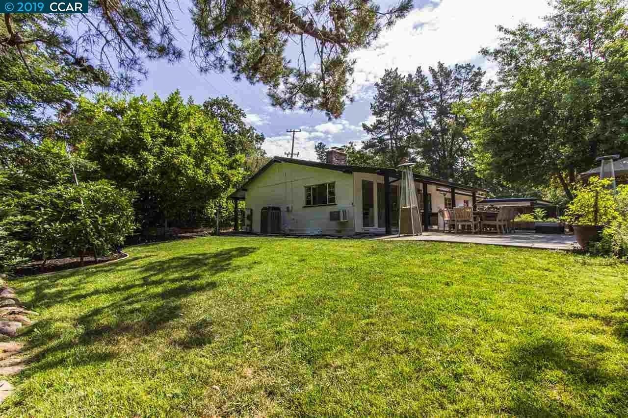 1061 Glen Ct