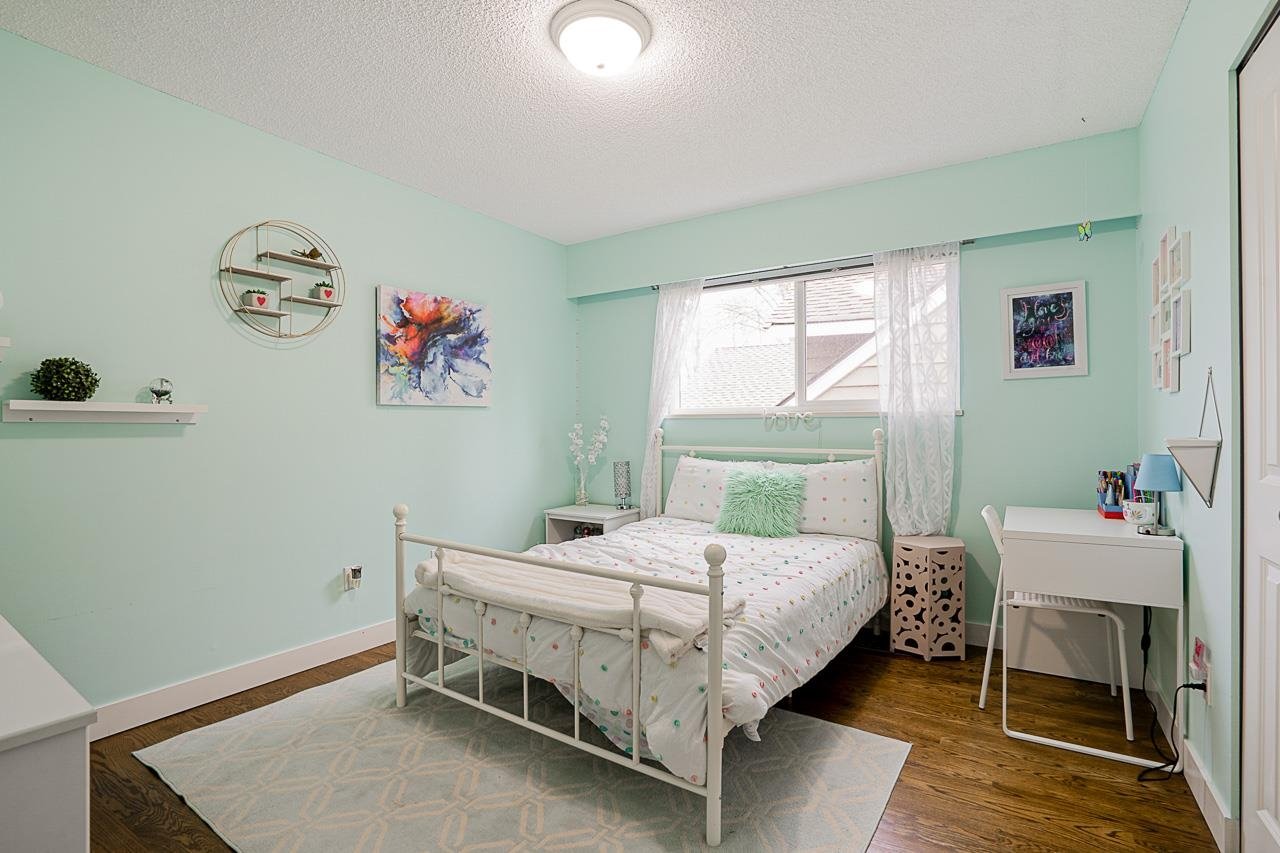294 W Murphy Dr