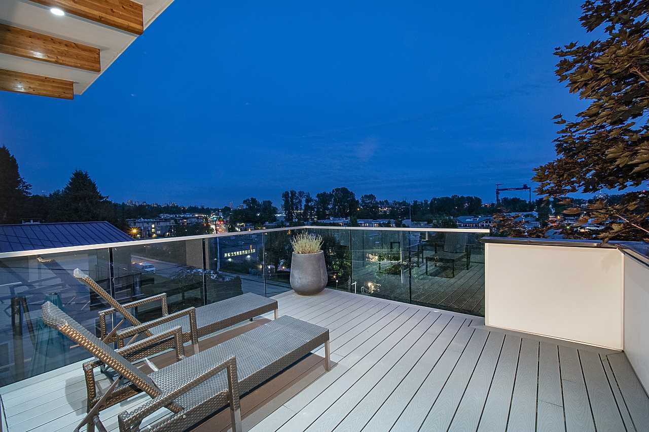 1140 W 17 St