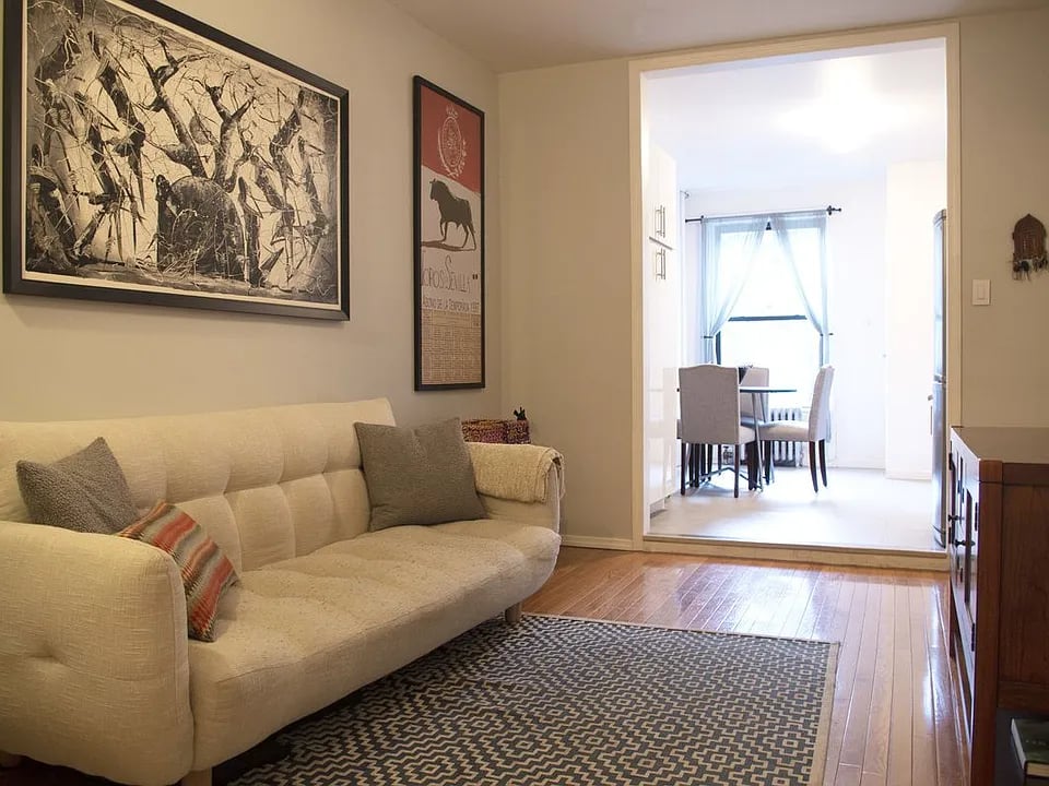 204 East 90 Street Unit: 4E