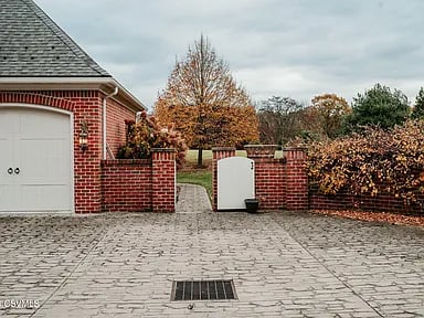 115 McHenry Rd