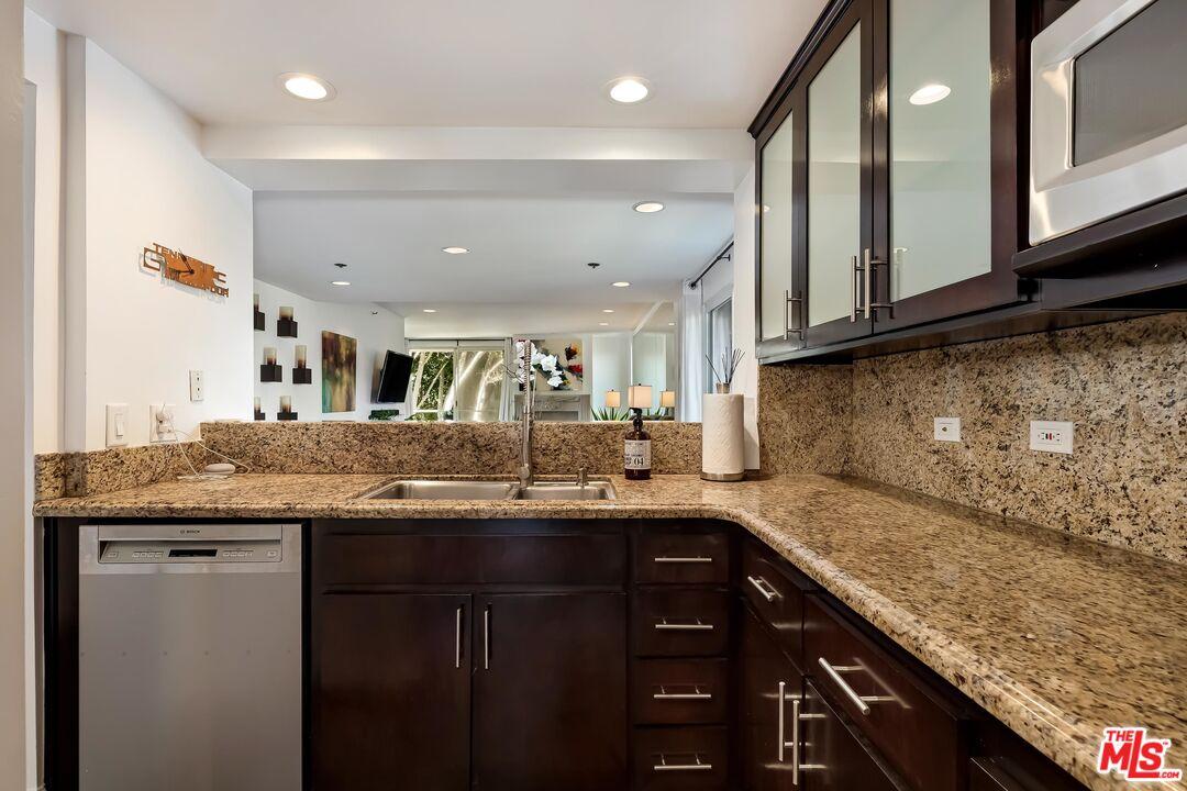2910 Neilson Way Unit: 313