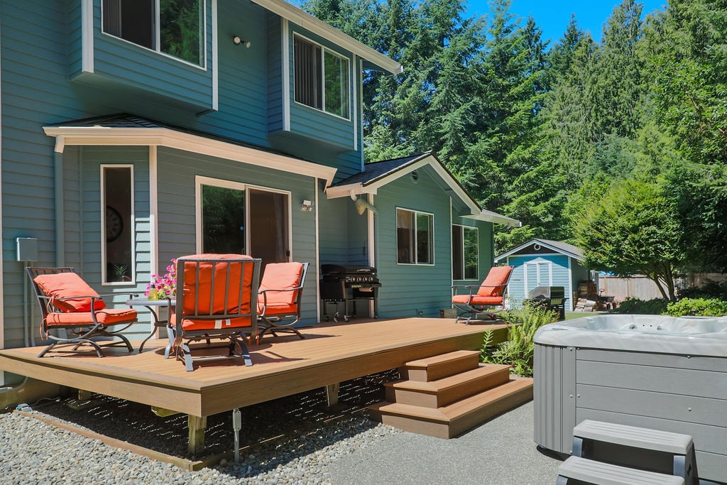 2147 Dunrobin Lane E