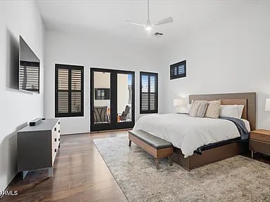 5311 E Gray Wolf Trail