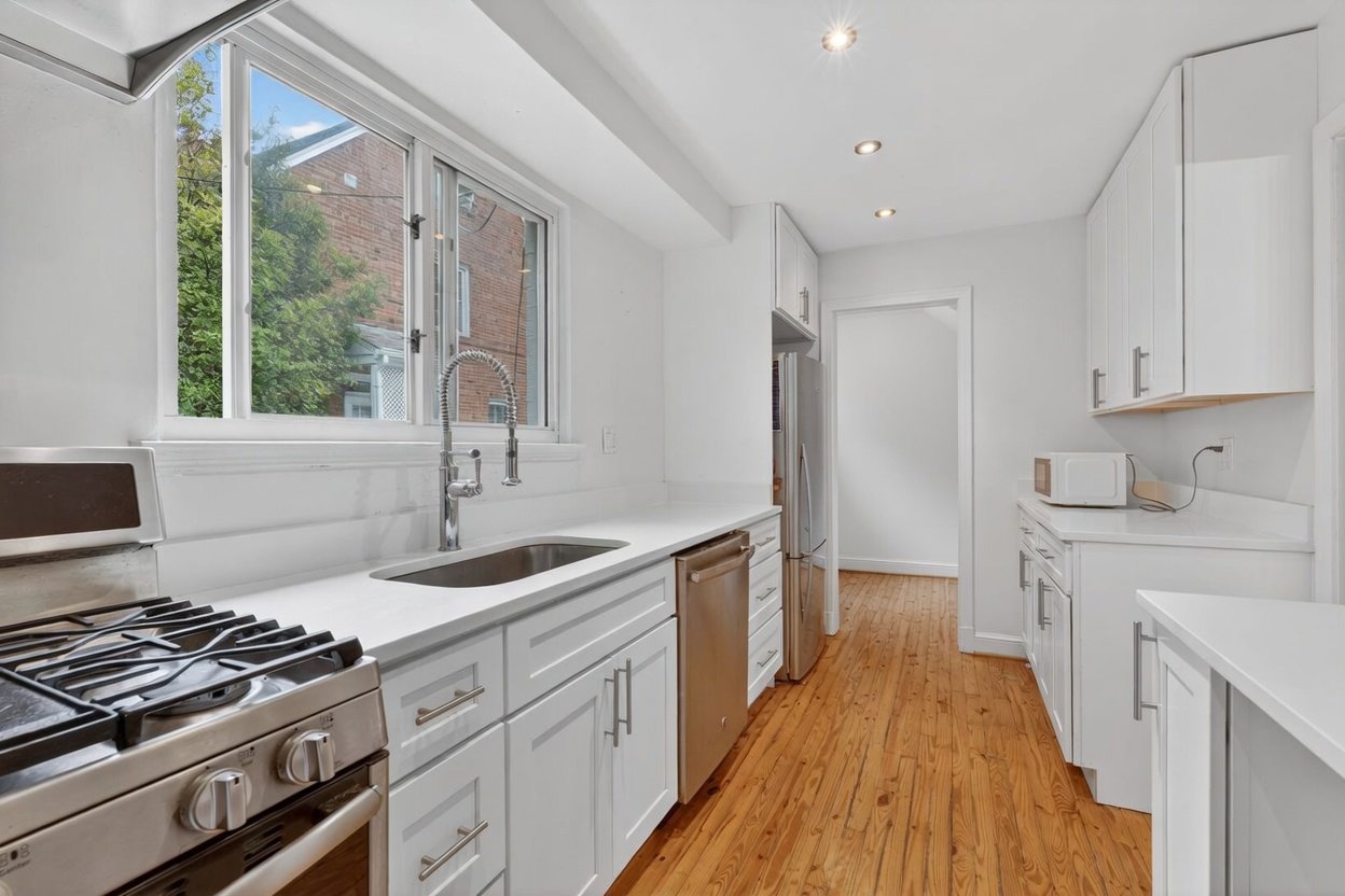 4325 47th Street NW