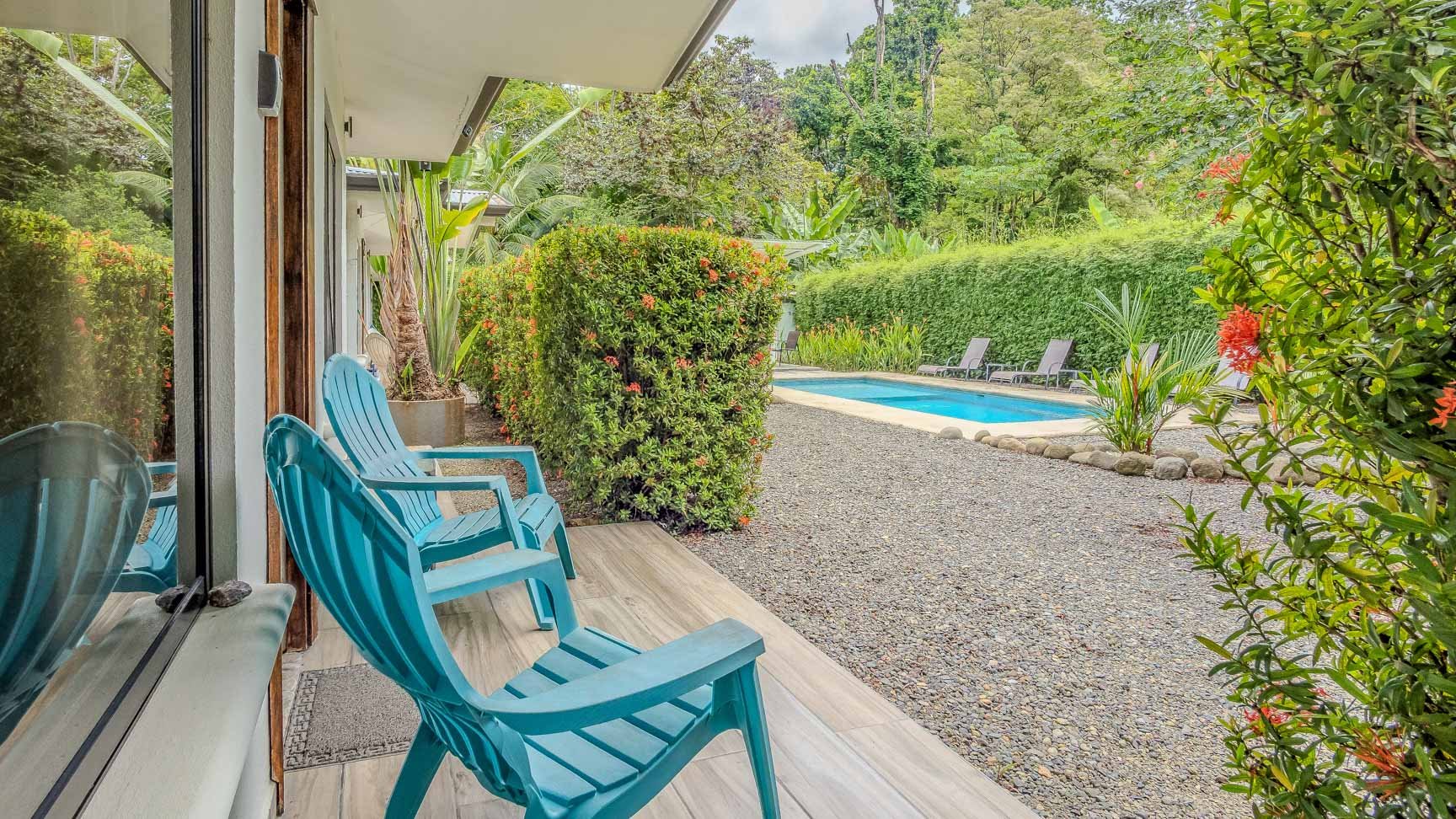 Tropical 3-Cabin Home with Pool and Gardens in the Heart of Uvita