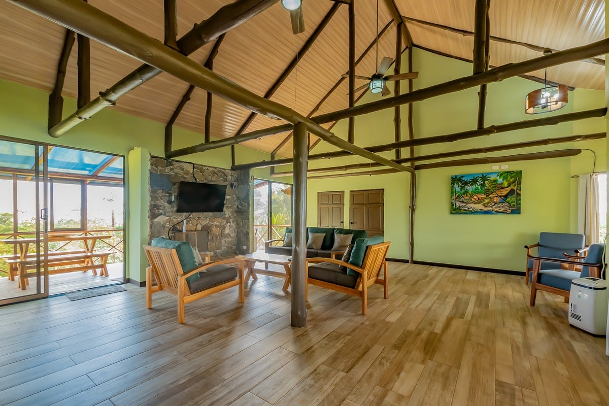 1.8 ACRES – 4 Bedroom Panoramic Ocean & Mountain View Paradise Home Tucked Away in Complete Privacy With Tropical Gardens & Fruit Trees!!!