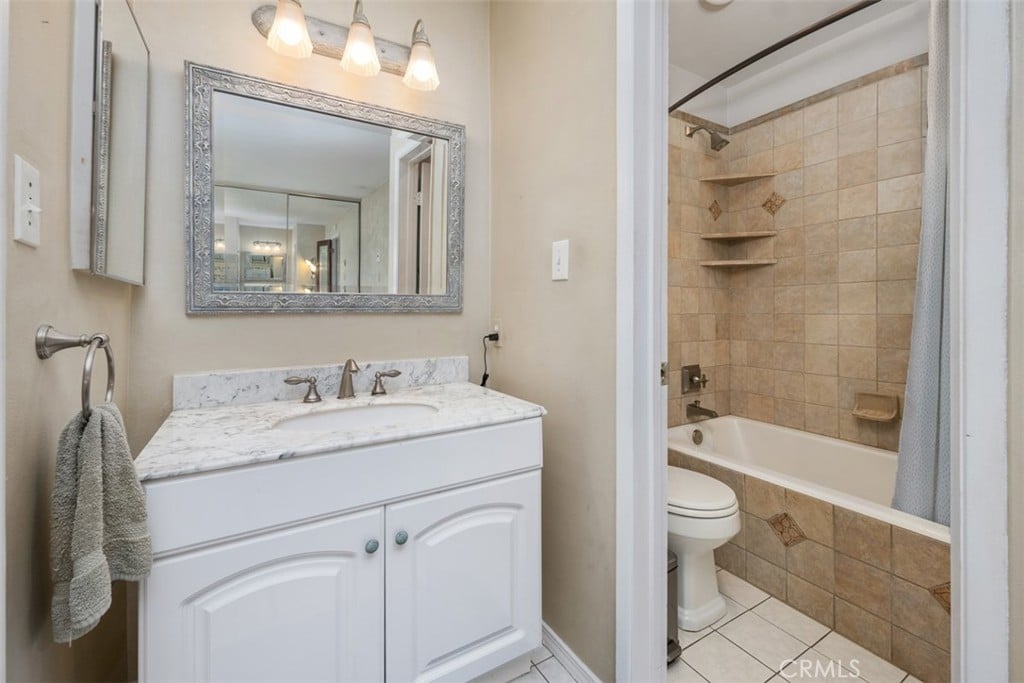 2266 Grand Ave Unit 37