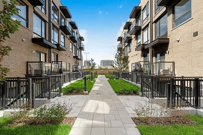 30 Fieldway Road Unit: 83