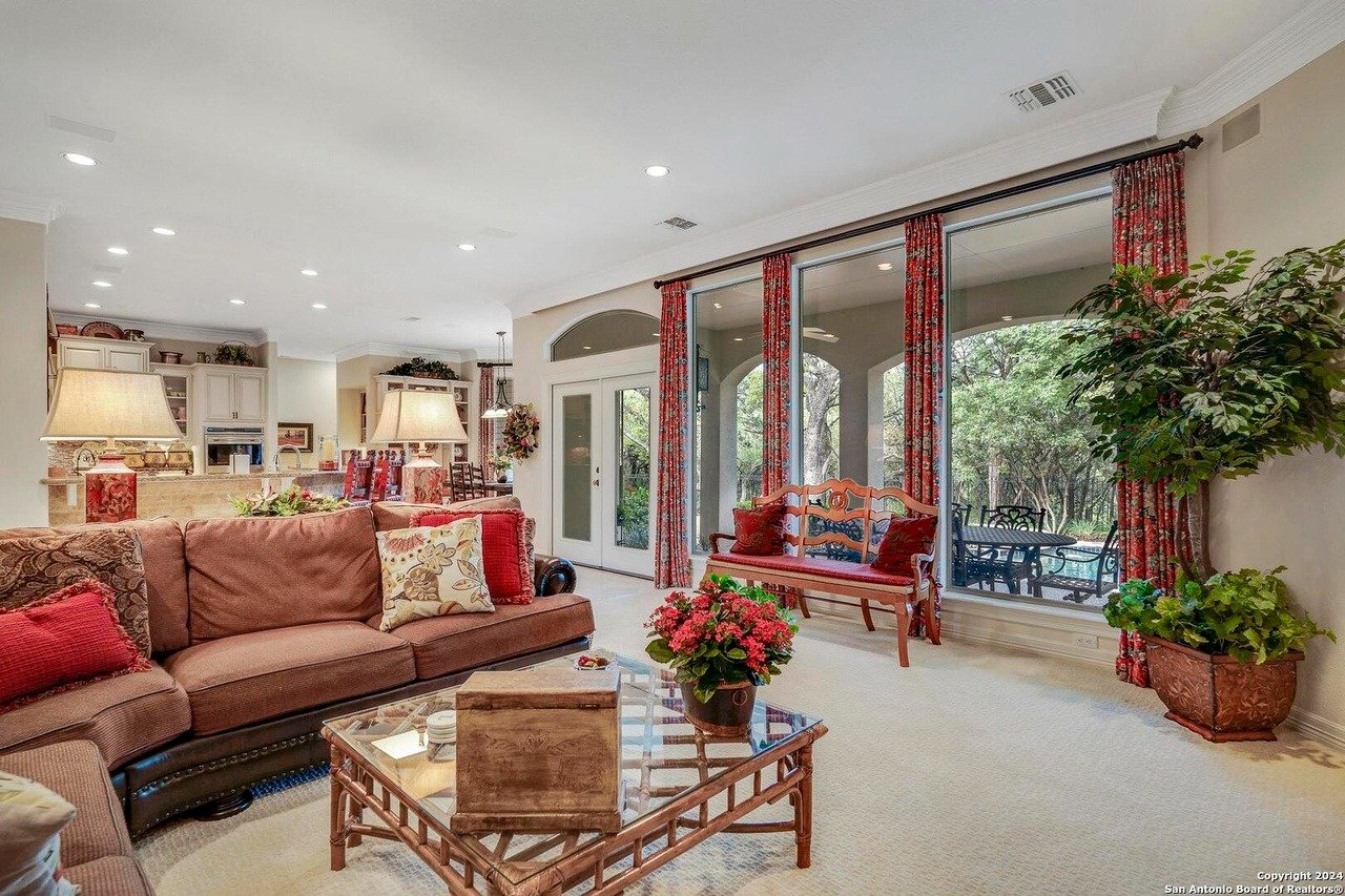 19 Sanctuary Dr