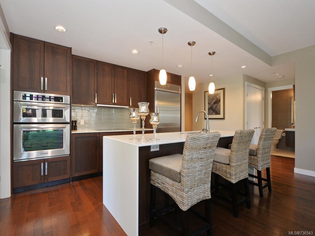 403-999 Burdett Ave
