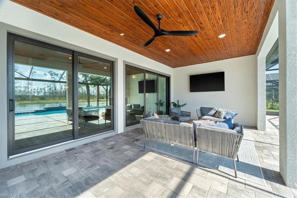 19364 Aqua Shore Dr