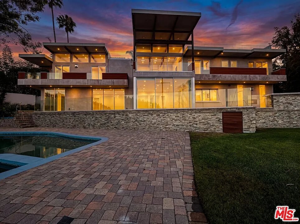 770 Paseo Miramar
