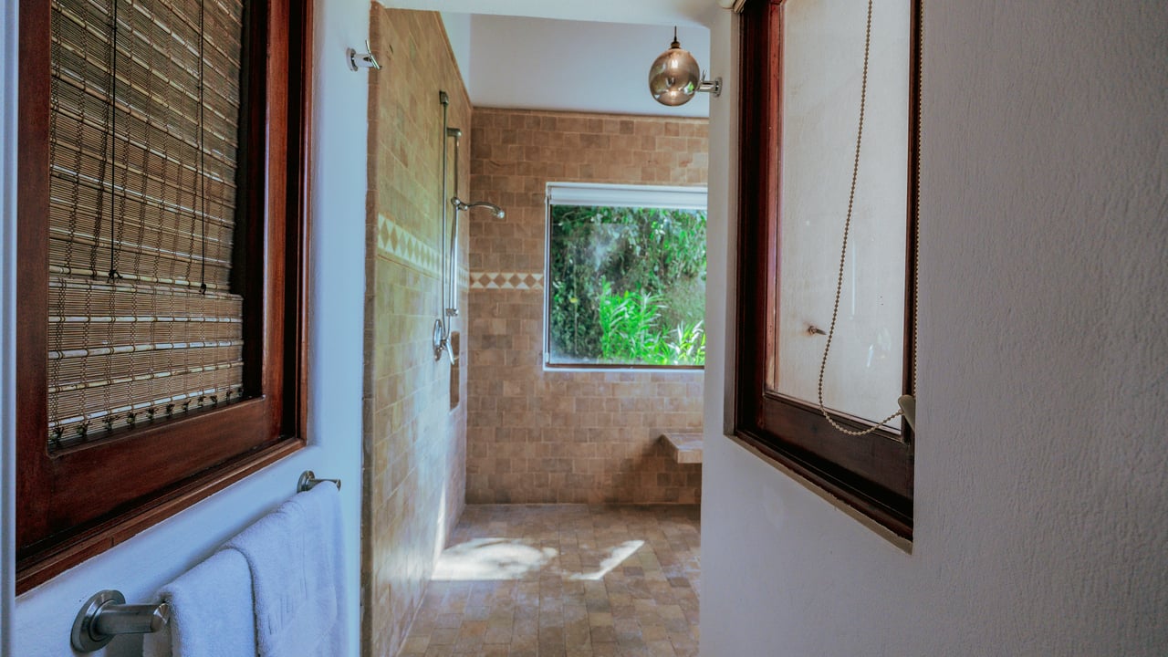 Ocean View Luxury Estate with An Incredible Location in Dominical