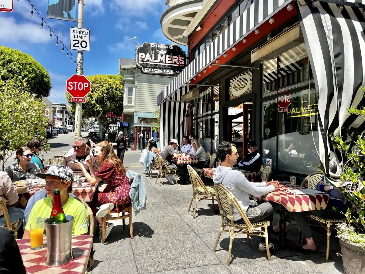 Savor delicious street food at the Fillmore Jazz Festival.
