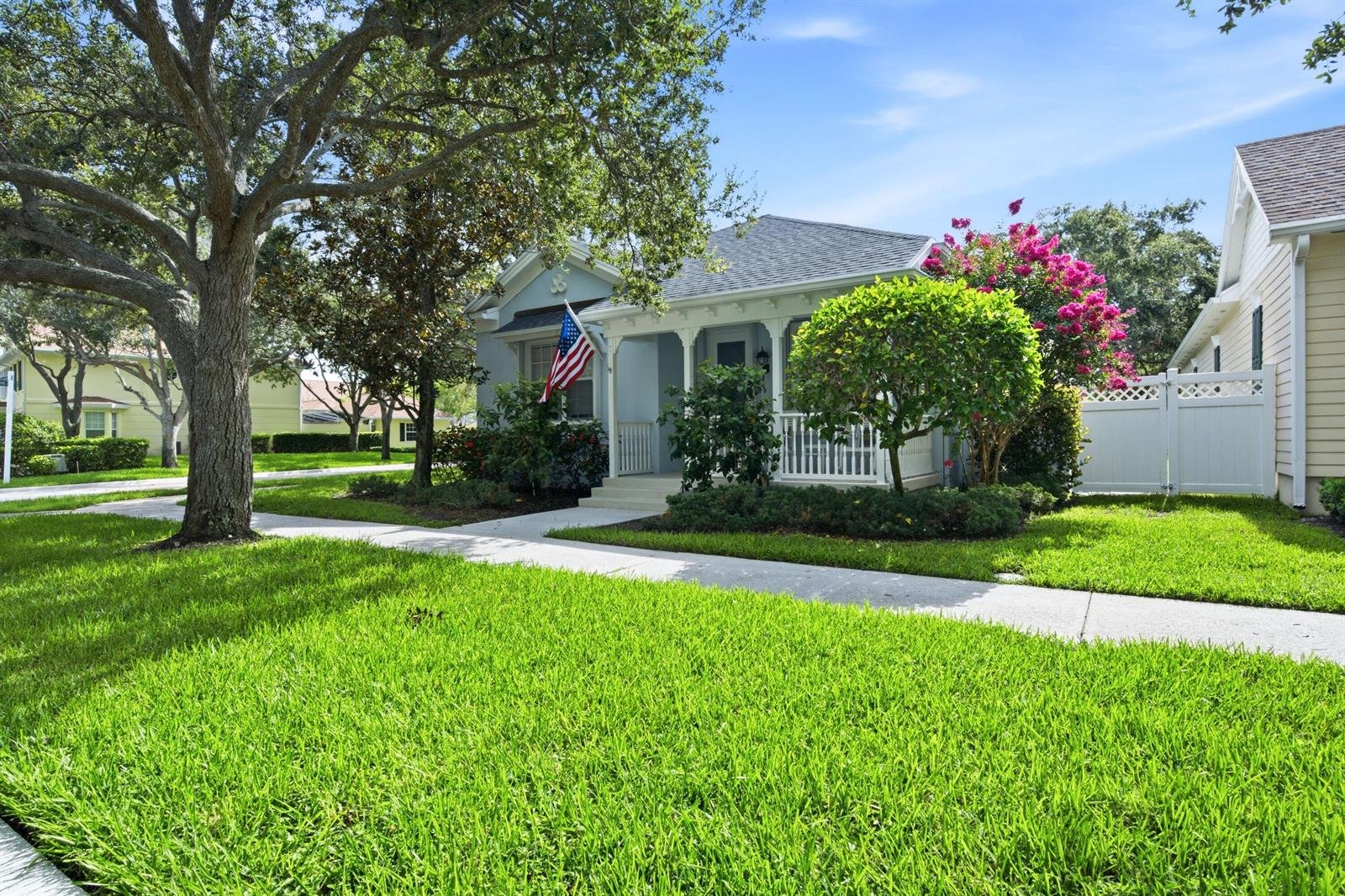 301 Newhaven Blvd