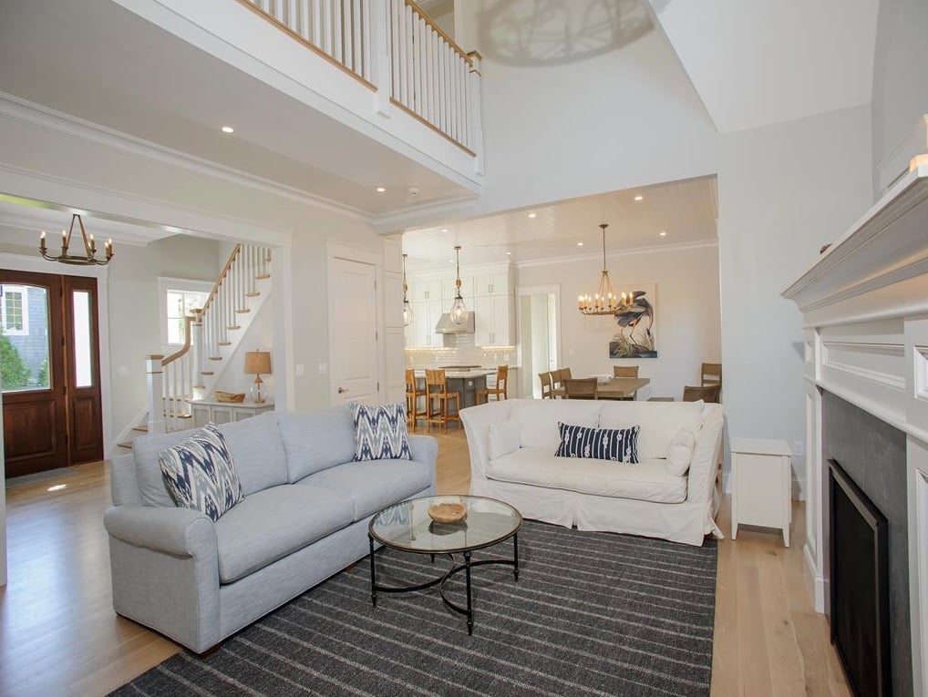 4 Evelyn Way