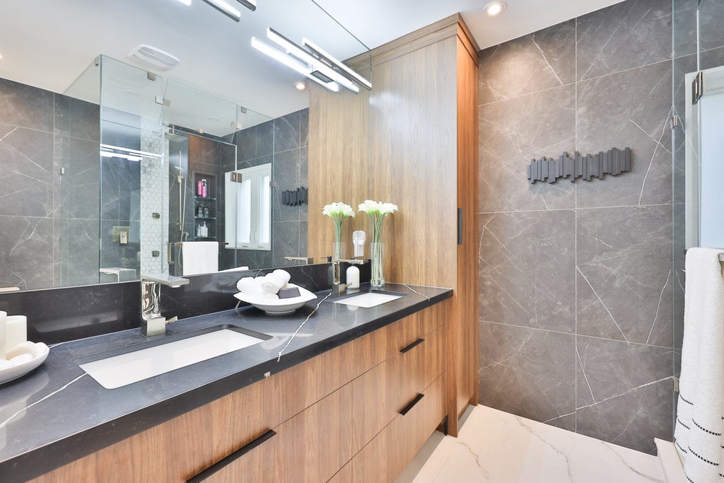 1520 Drymen Cres