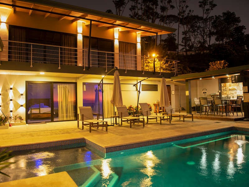  Casa MK, a stunning 5-bedroom Ocean View Home
