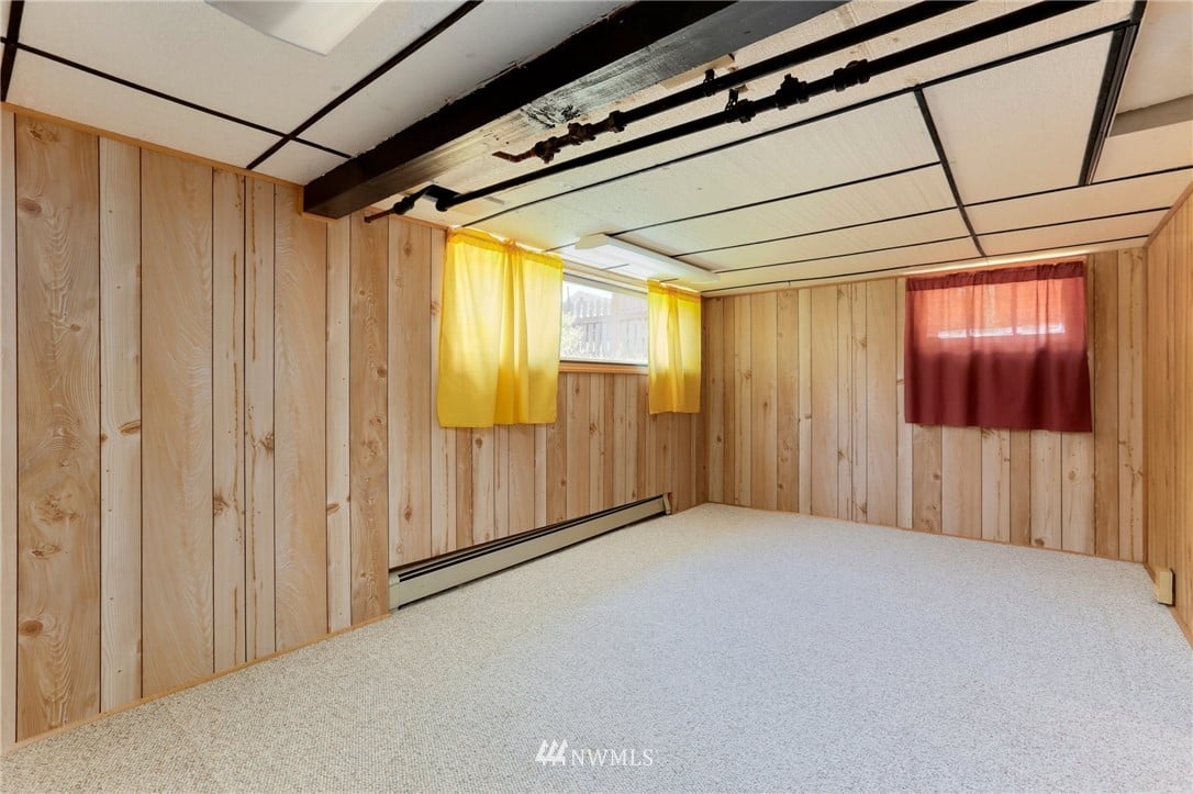 2409 Baker Ave