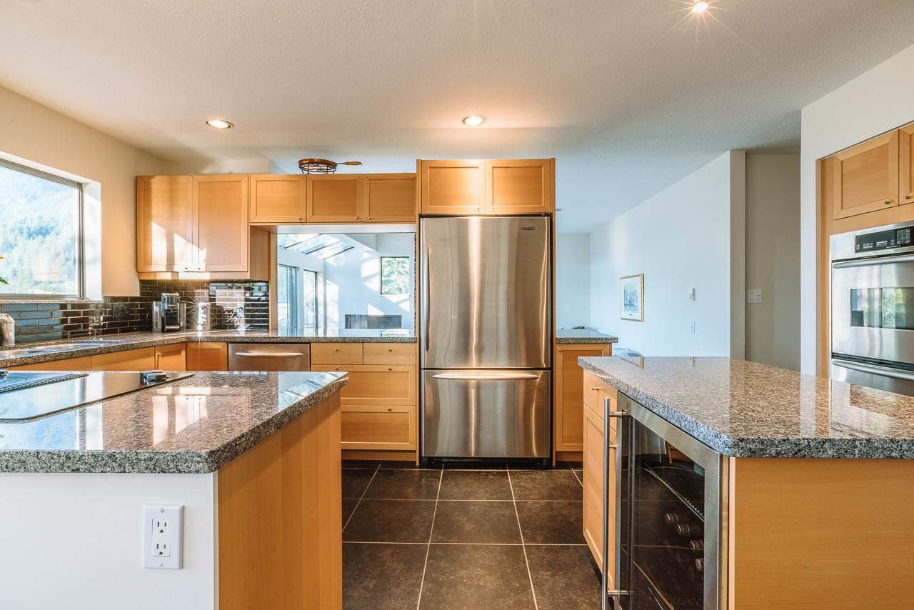 8597 Bedora Pl