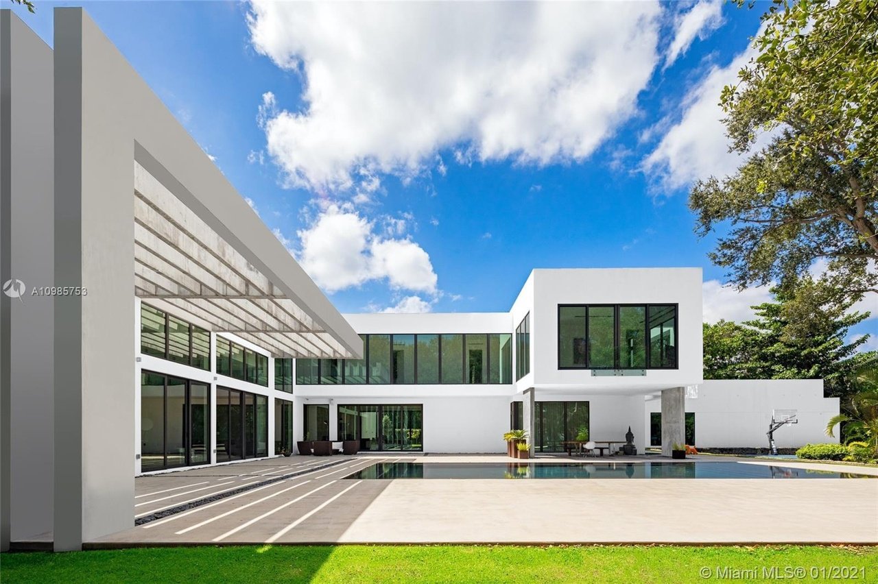 8750 Ponce De Leon Rd