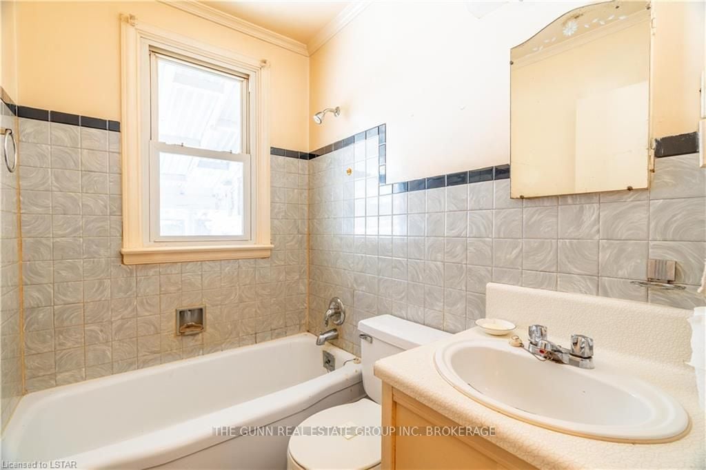 95 Stevenson Ave