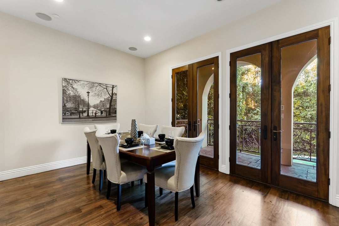 Valley Opulent