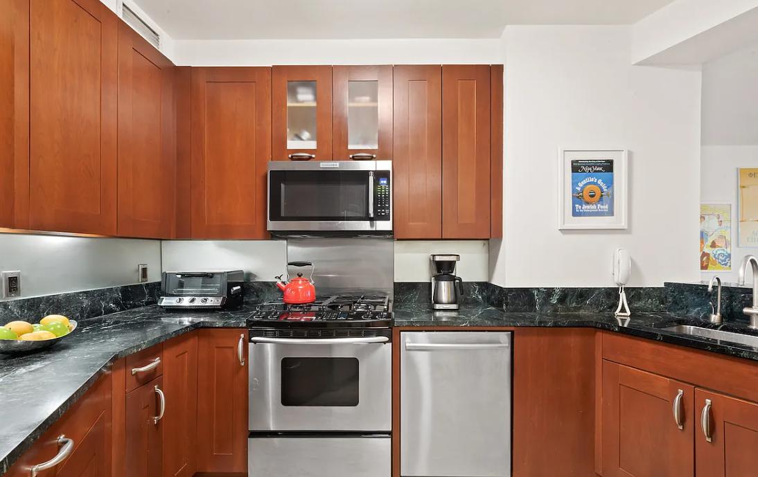 272 W 107TH Street 10B