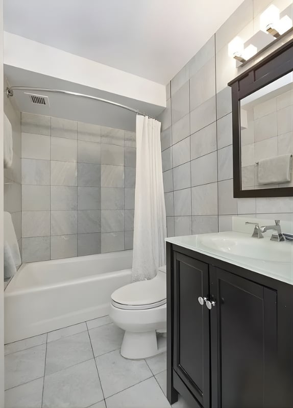 106 Central Park South 7O