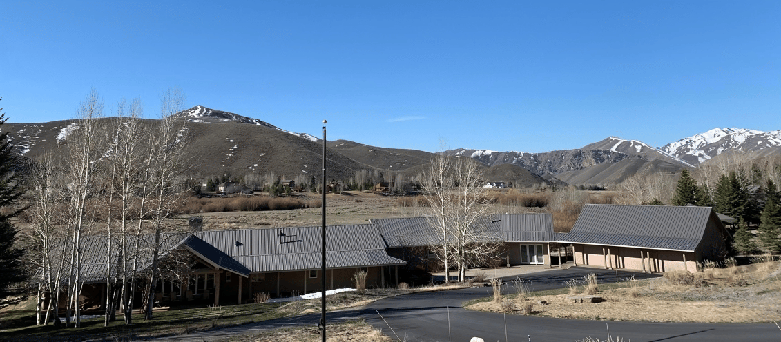 218 Crazy Horse Dr