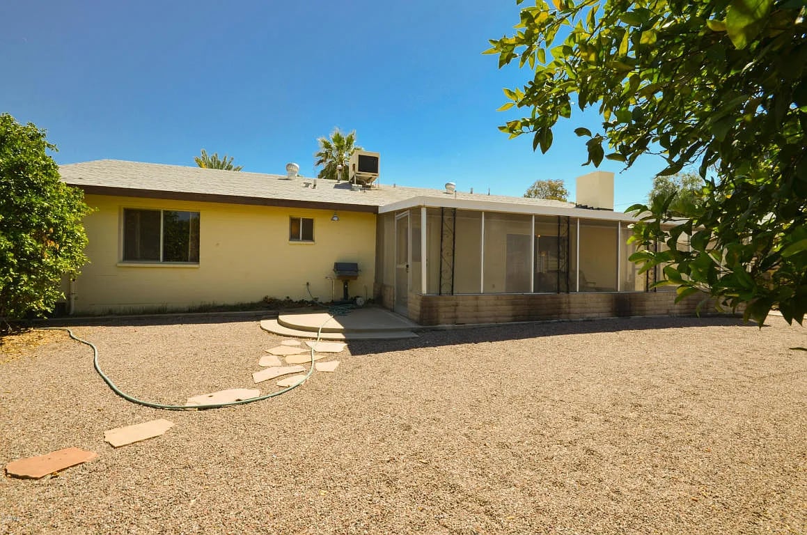 1316 E Bishop Dr
